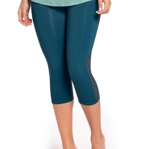 Mesh Knee Active Shaper Capri